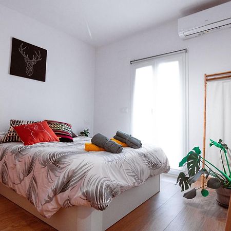 Edomus Feria Y Flamenco Apartman Sevilla Kültér fotó